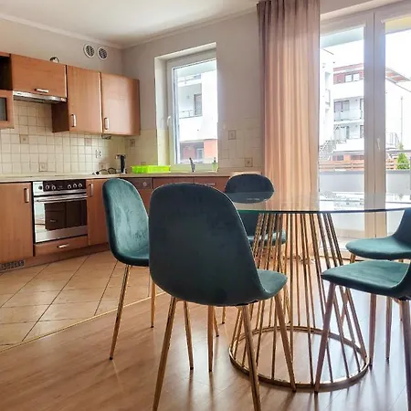 Apartament Wylotowa Apartment *